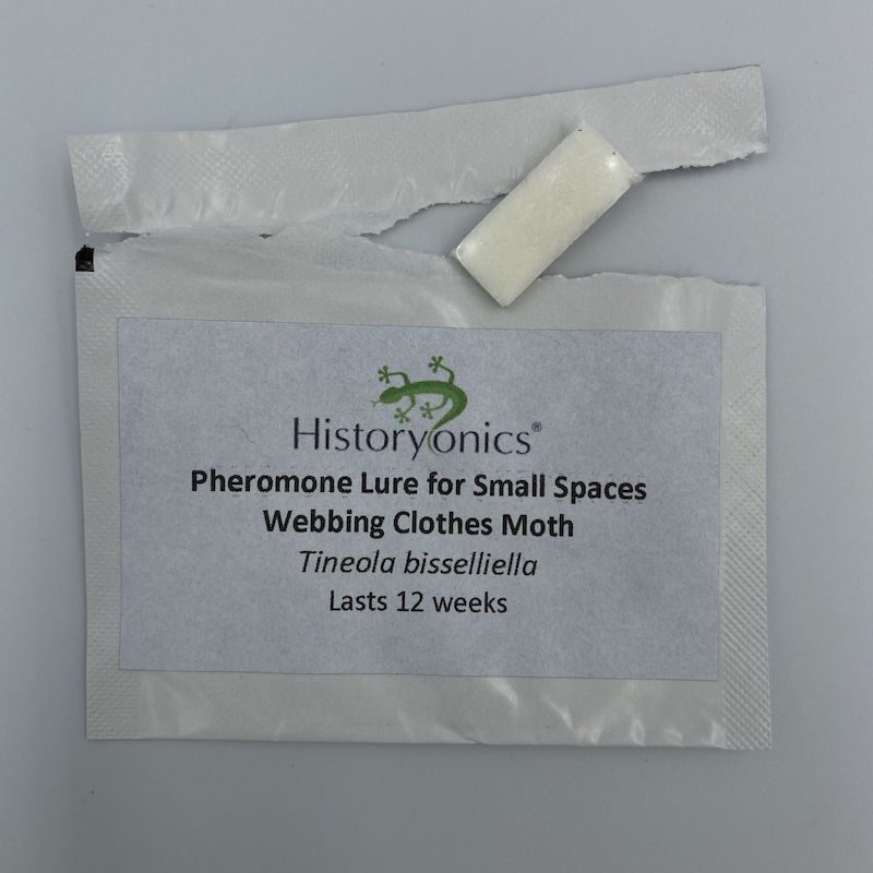 Webbing Clothes Moth Pheromone Pad Lure & Trap Kit (Small Spaces)